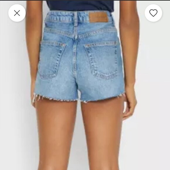 NWT Topshop High waisted raw hem mom jean short - Picture 2 of 5